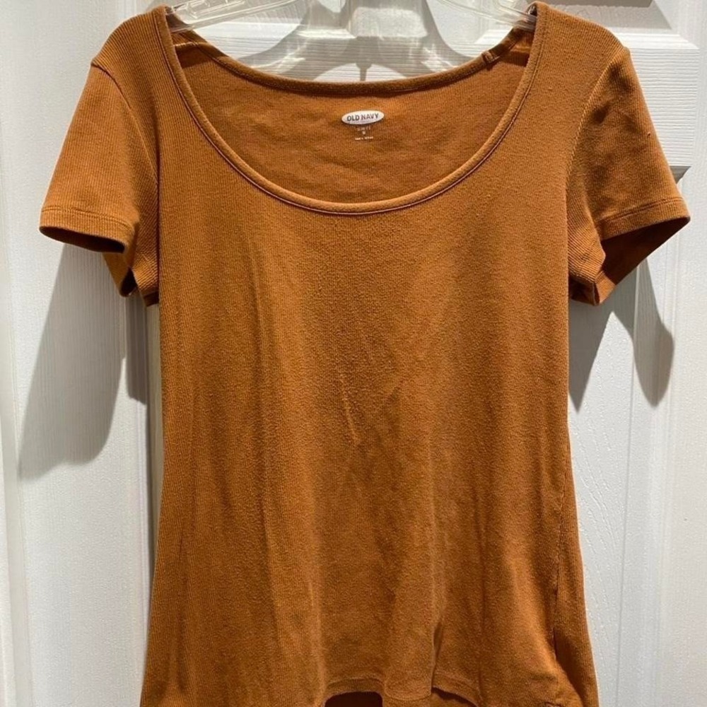 Old Navy orange short sleeve top Size M